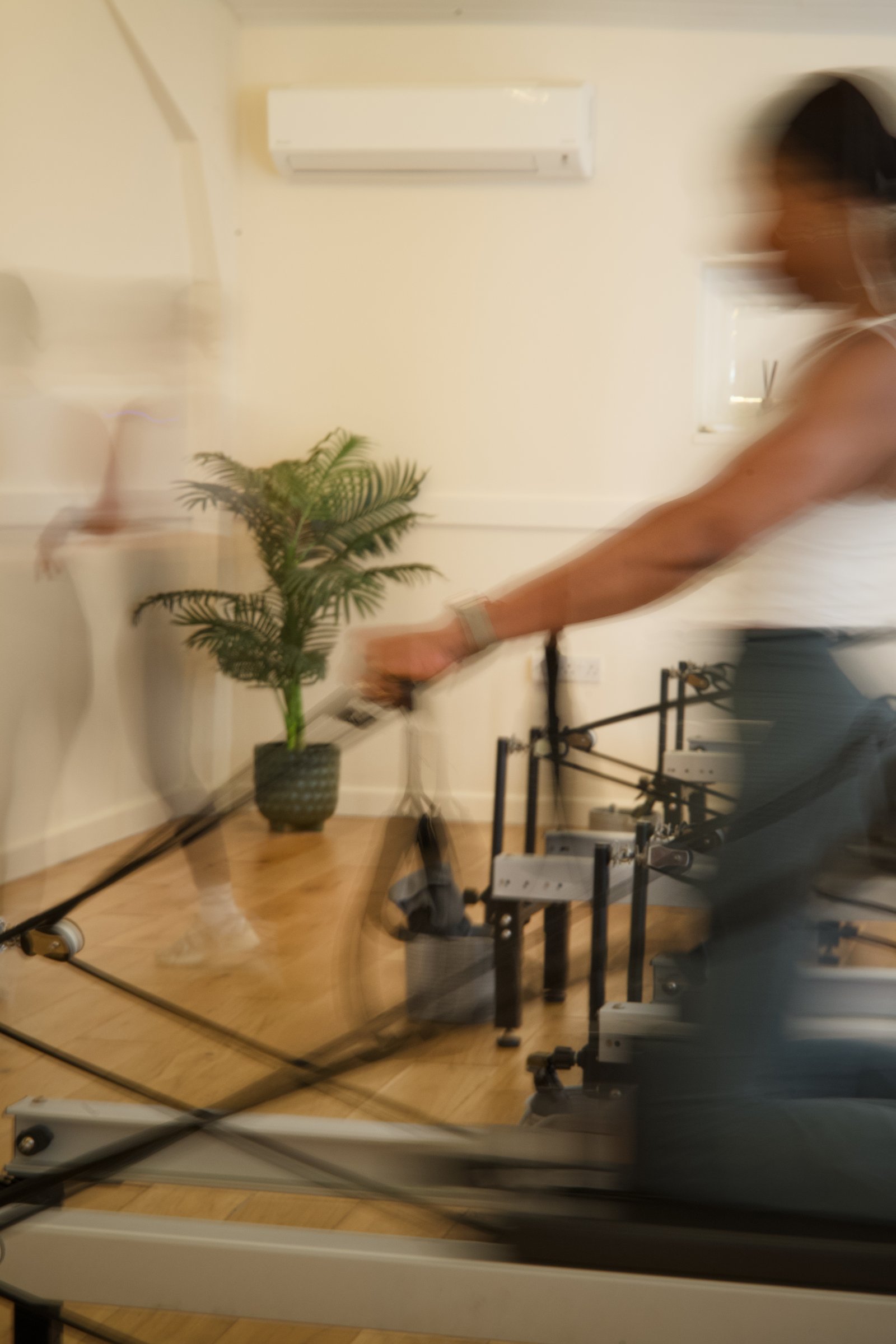 Studio 281 reformer pilates session, fifth angle