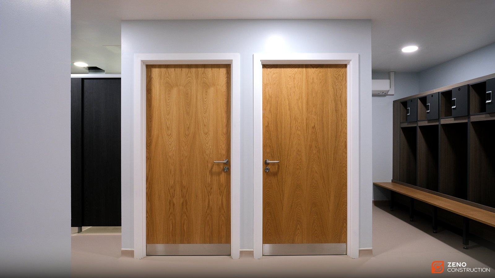 Zeno Construction changing room, eighth angle